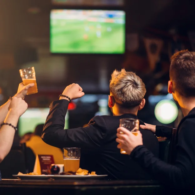 Bar ambiance avec diffusion d'événements sportifs en concert au Bar Le Champ du Coq à Bourges (18)